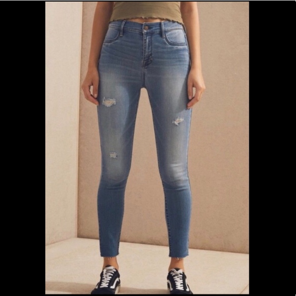 SOLD Pacsun High-Waisted Blue ripped jeans
